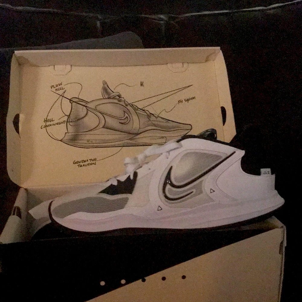 Kyrie Low 5 TB
